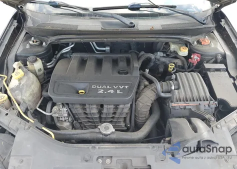 2012 Chrysler 200 Lx z USA, uszkodzony, nr VIN 1C3CCBAB4CN145070